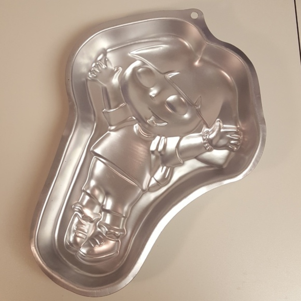 Dora the Explorer Wilton Birthday Cake Pan